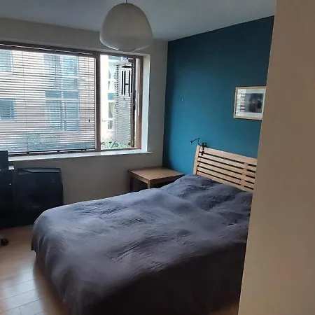 Apartment Spacious Riverside 1bd In Bustling Village *